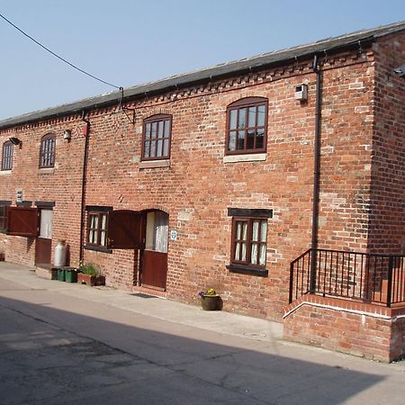 Hopley House Bed & Breakfast Middlewich Exterior photo