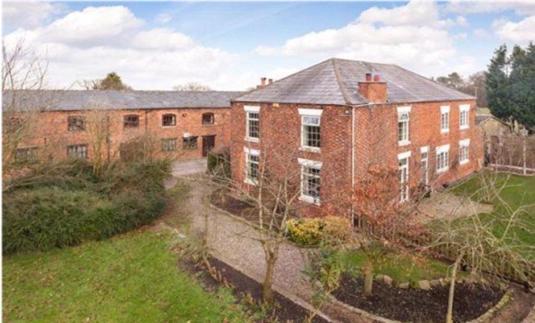 Hopley House Bed & Breakfast Middlewich Exterior photo