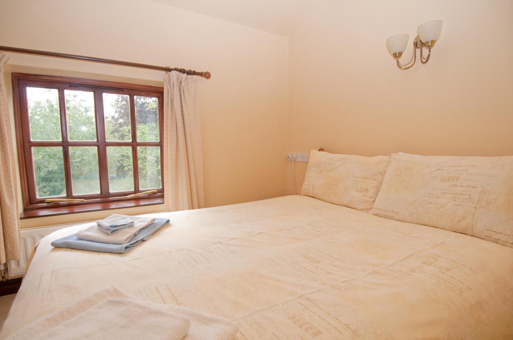 Hopley House Bed & Breakfast Middlewich Exterior photo